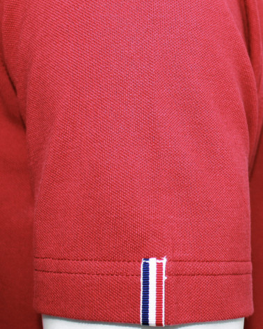 Vignette tissée sur manche gauche du polo Montlery Otago bordeaux pour homme