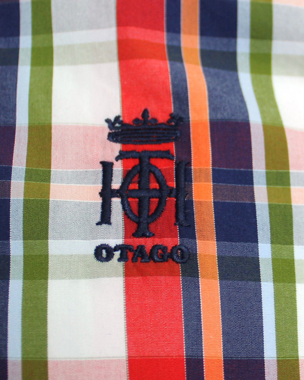 Broderie côté coeur de la chemise Tang Otago rouge pour homme