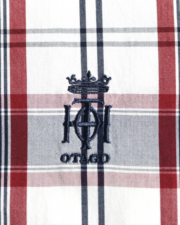 Broderie côté coeur de la chemise 341 Otago écru pour homme