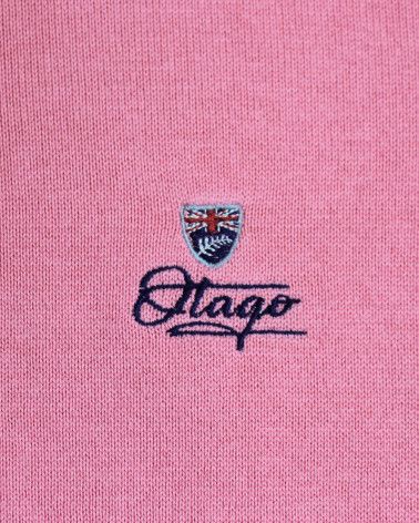 Broderie côté coeur du pull Bologne Otago rose pour homme