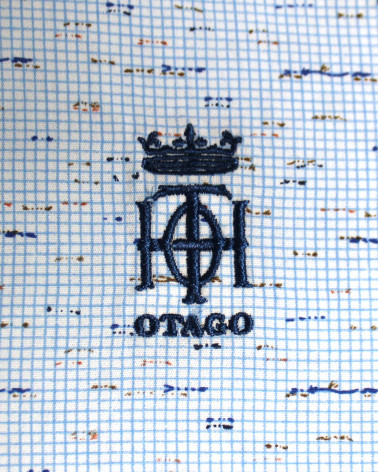 Broderie côté coeur de la chemise Ete 2004 Otago bleu ciel pour homme