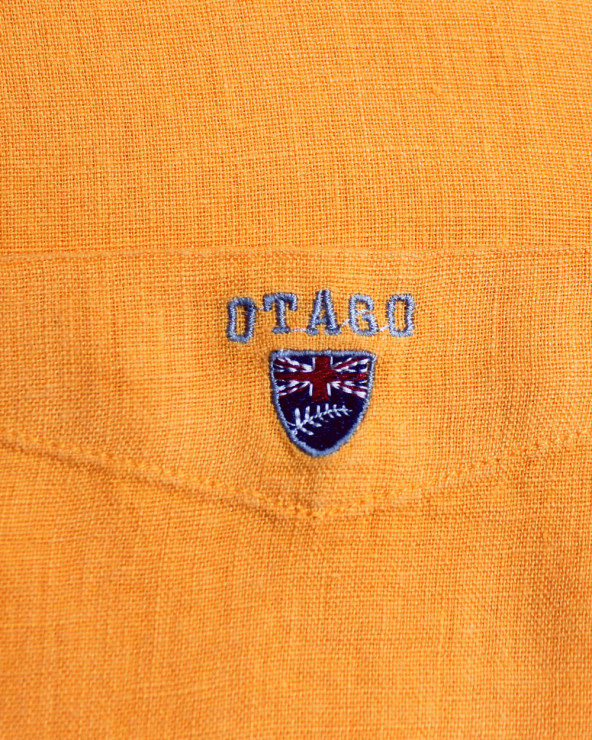 Broderie côté coeur de la chemise LIN BUENOS AIRES  Otago mandarine pour Homme
