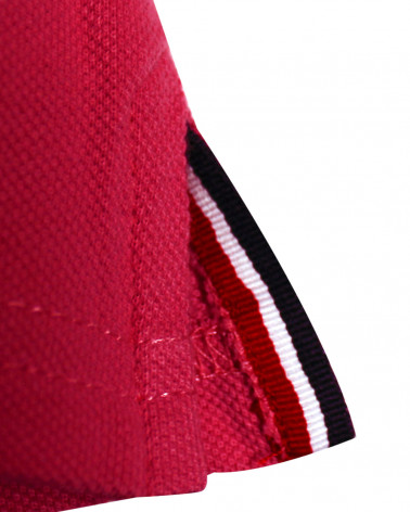Patte avec liseré aux ouvertures latérales du polo Abruzzo Otago rouge pour homme
