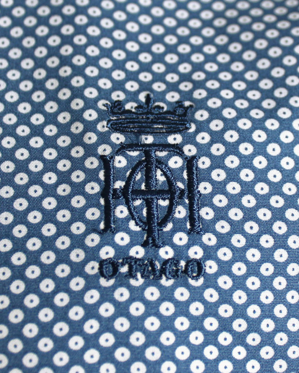 Broderie côté coeur de la chemise Ete 2005 Otago bleu pour homme