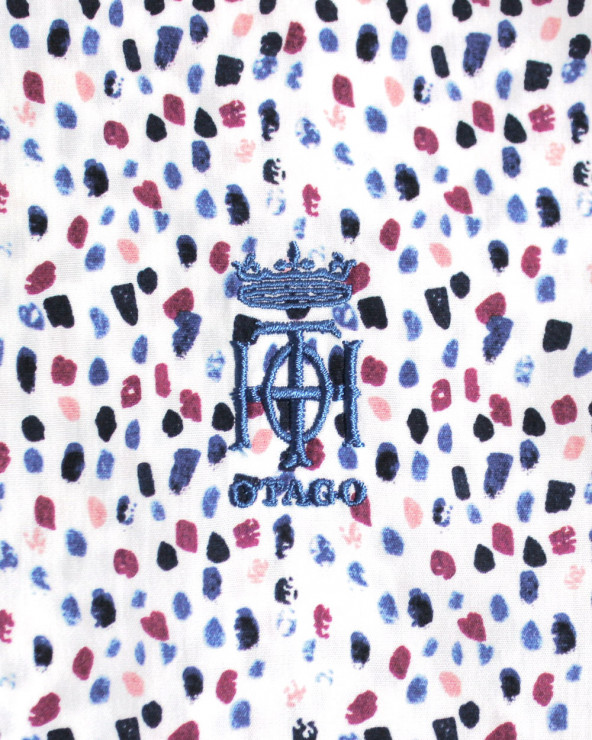 Broderie côté coeur de la chemise 106 Otago écru pour homme