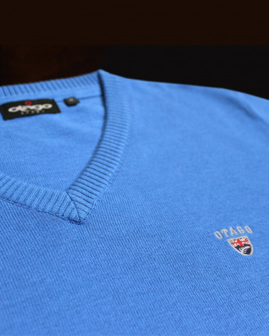 détail du col V du Pull pour homme CARBUN bleu ocean