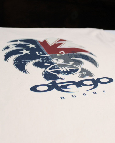 ambiance du Tee shirt Tikland Otago rugby raw natural pour homme