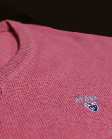 détail du Pull Buenos Aires col V Otago rugby rose marsala pour homme
