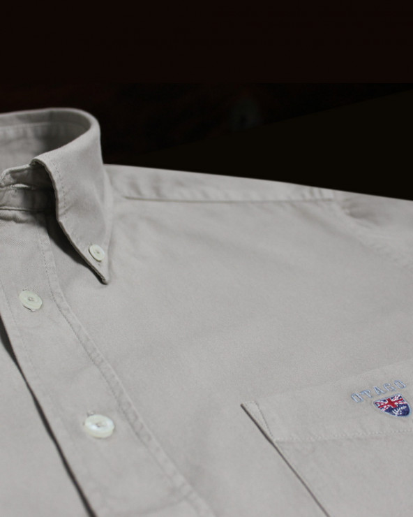 détail de Chemise manches longues homme Thomas Otago desert