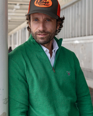 modèle du Pull col zippé vert Buenos Aires Otago pour homme