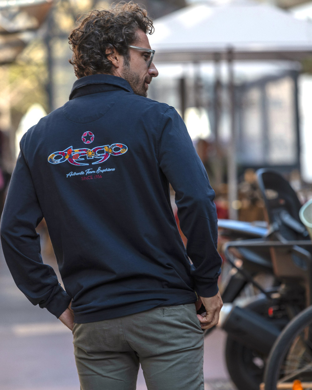 modèle du Polo homme manches longues TAGO Otago rugby marine