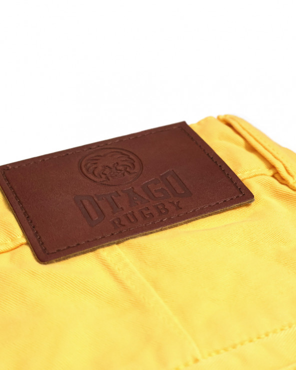 écusson dos du Bermuda Rillus Otago rugby moutarde pour homme