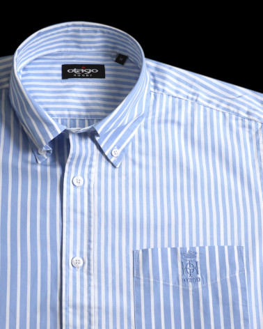 broderie sur la poche côté cœur de la Chemise manches courtes Beckray Otago rugby rayée bleu ciel pour homme