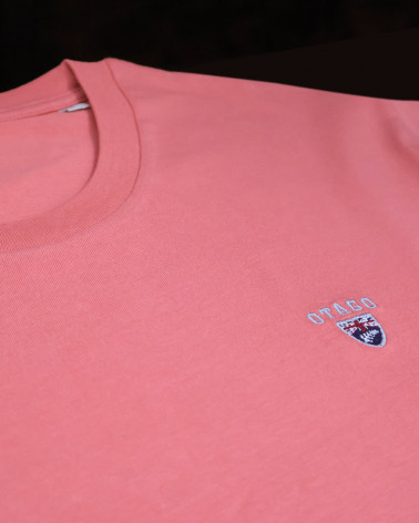 détail du Tee-shirt rose corail Light corol Buenuni Otago rugby coton Bio pour homme