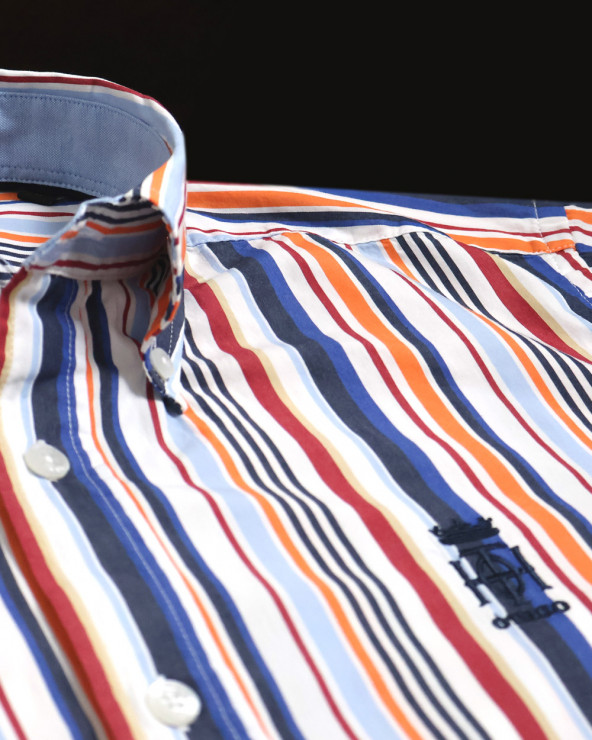 détail de la Chemise manches longues pour homme 298 Otago rayée bleu rouge orange